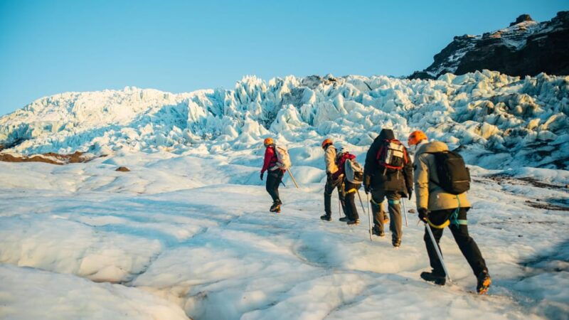 skaftafell-small-group-vatnajokull-glacier-hike-moderate