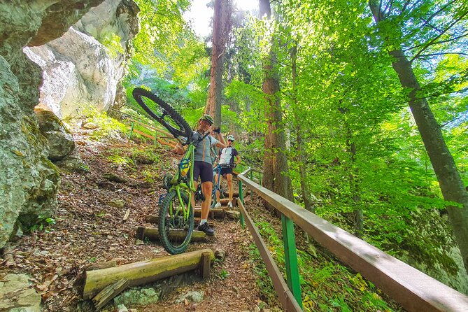 skakavac-waterfall-mountain-biking-tour-from-sarajevo-mtb-2