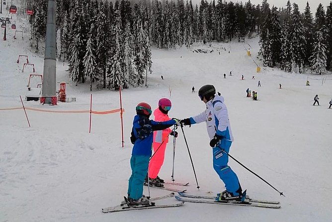 ski-snowboard-lessons-on-the-slopes-of-poiana-brasov