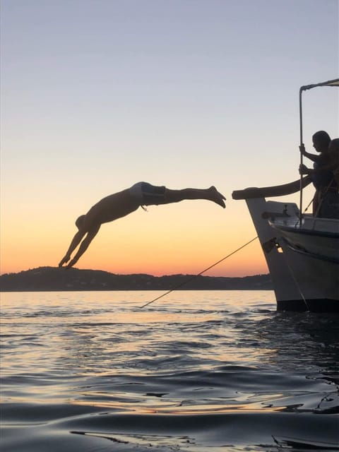 skiathos-boat-cruise-with-dinner-sunset-viewing