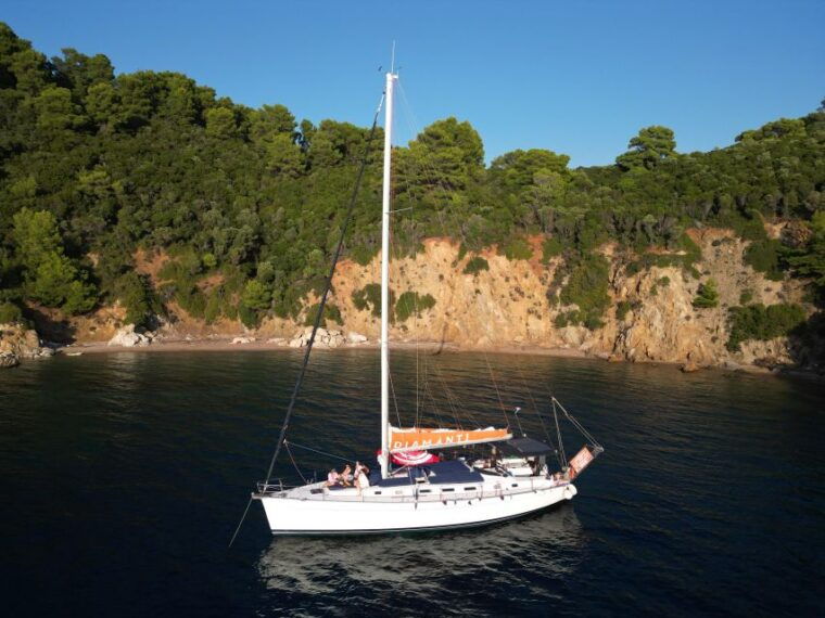 skiathos-sailing-daytrip-with-lunch