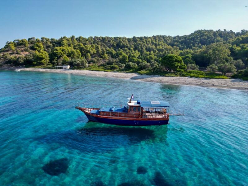 skiathos-traditional-boat-cruise-with-swim-stops-lunch