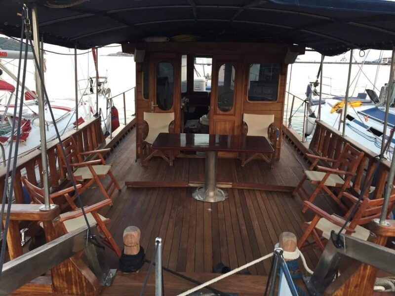 skiathos-traditional-boat-cruise-with-swim-stops-lunch