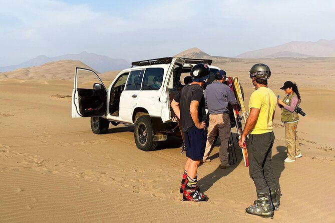 skiing-on-sand-and-off-road-in-lima-national-park-lomas-de-ancon