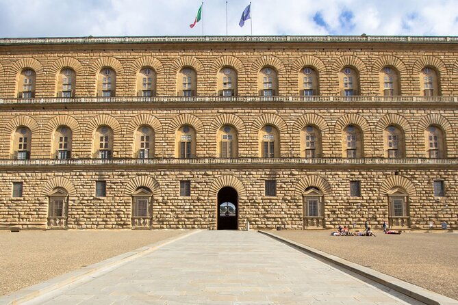 skip-the-line-access-to-pitti-palace-boboli-gardens-in-florence-2