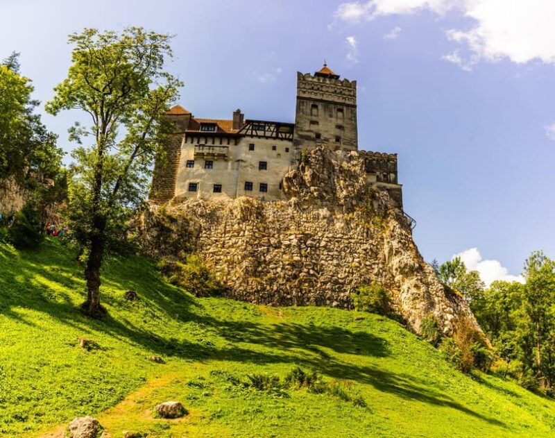 skip-the-line-at-bran-castle-with-guided-tour