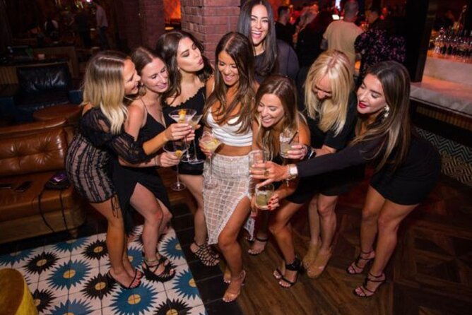 skip-the-line-at-vegas-clubs-with-a-party-bus-2