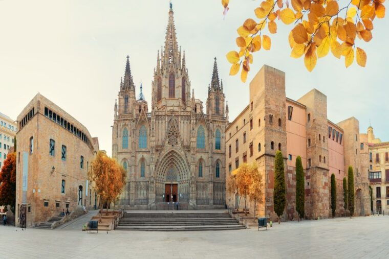 skip-the-line-barcelona-cathedral-with-private-guide-2