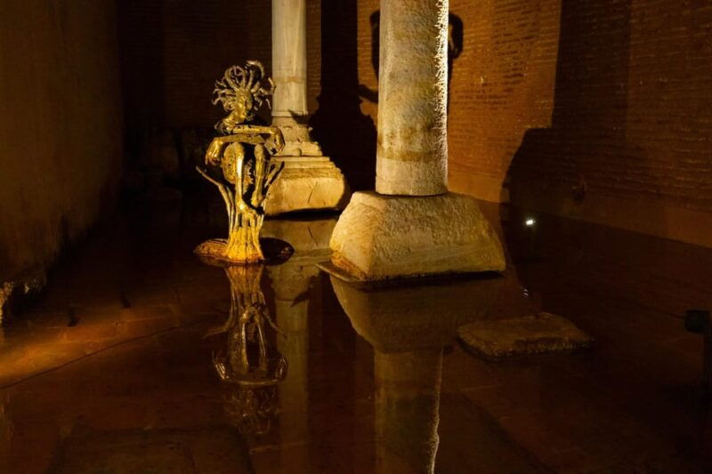 skip-the-line-basilica-cistern-hagia-sophia-istanbul-tour