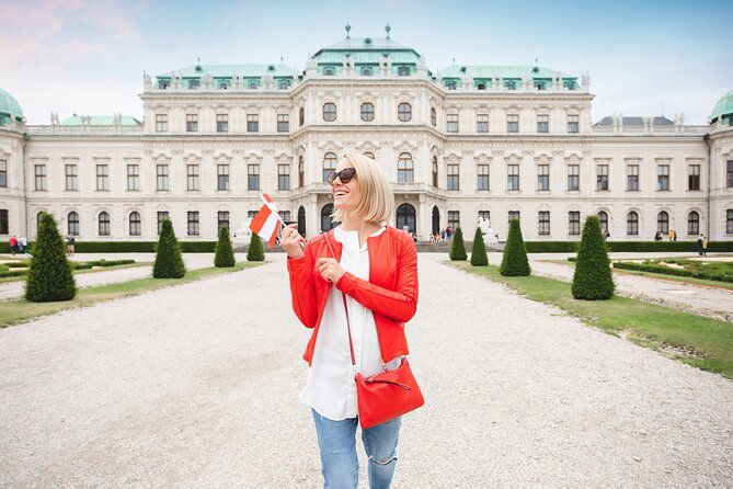 skip-the-line-belvedere-palace-guided-tour-with-transfers