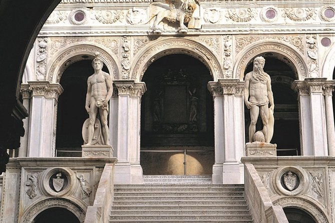 skip-the-line-doges-palace-guided-tour-in-venice