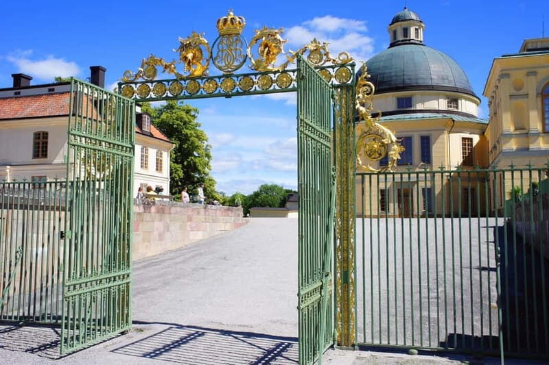 Skip-the-line Drottningholm Palace Stockholm Tour by Ferry - A Natural, In-Depth Look at the Drottningholm Palace Tour  