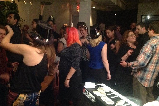 skip-the-line-dueling-pianos-boozy-brunch-ticket