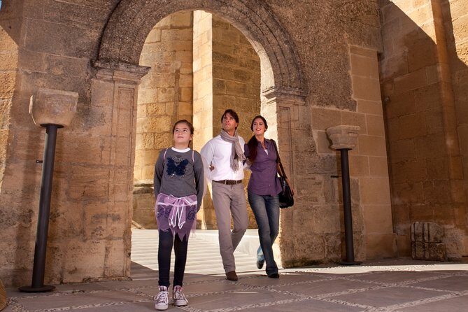 Skip the Line: Fortaleza de la Mota Admission Ticket - What Sets This Experience Apart?