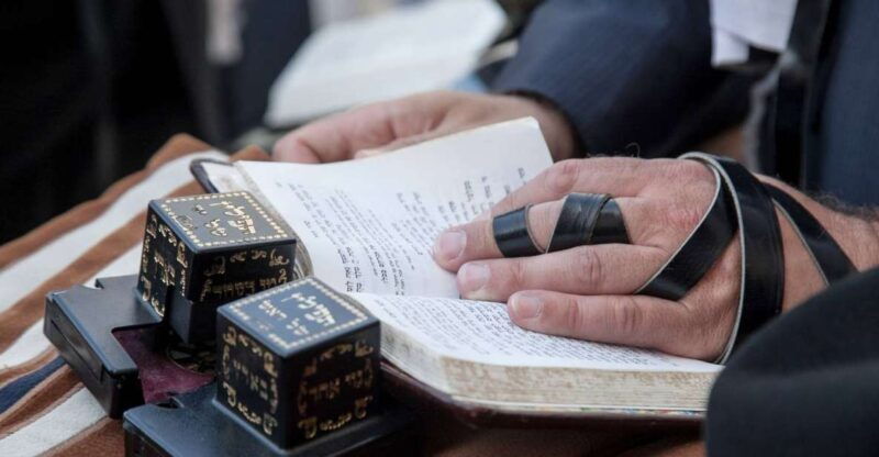 skip-the-line-great-synagogue-and-jewish-museum-private-tour-2