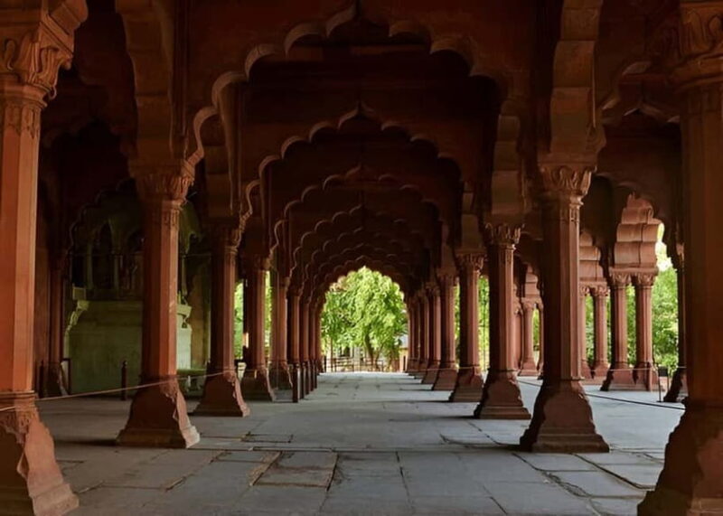 Skip-the-Line Guided Tour of Delhi's Iconic Red Fort - Key Points