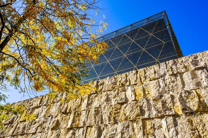 skip-the-line-jewish-museum-jewish-quarter-guided-tour