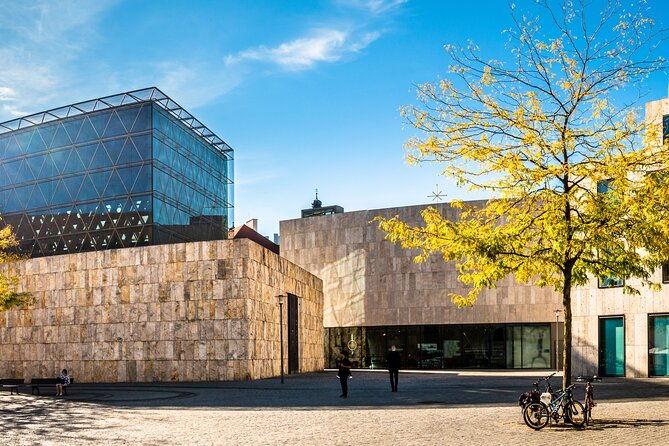skip-the-line-jewish-museum-jewish-quarter-guided-tour