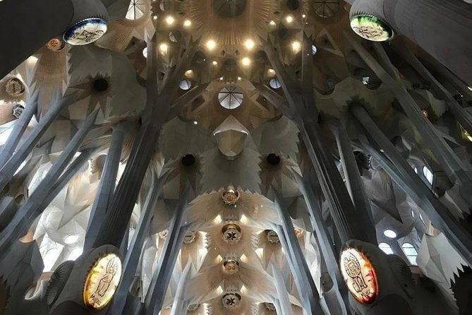 skip-the-line-la-sagrada-familia-guided-tour