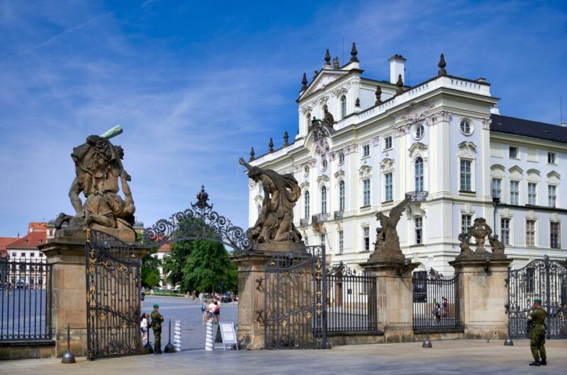 skip-the-line-lobkowicz-palace-private-tour-concert