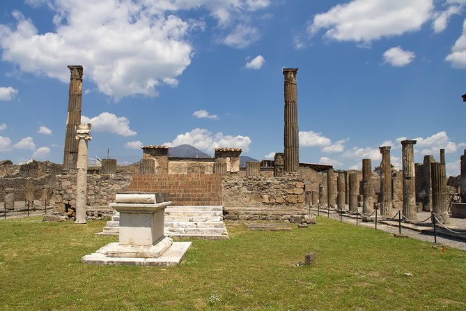 skip-the-line-pompeii-guided-tour-from-naples-3