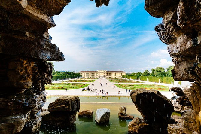 skip-the-line-schonbrunn-palace-guided-tour-and-vienna-historical-city-tour