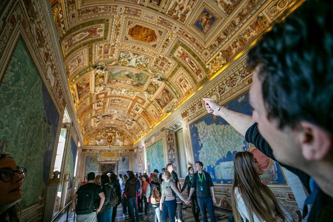skip-the-line-sistine-chapel-vatican-highlights-guided-tour