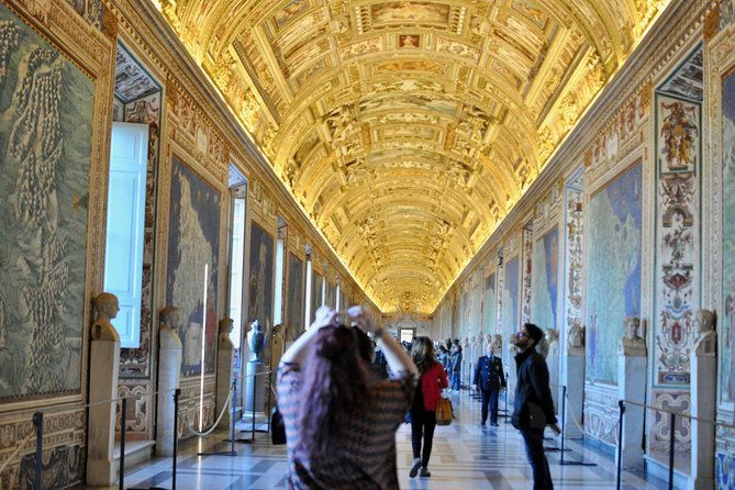 skip-the-line-small-group-vatican-tour-with-basilica-access