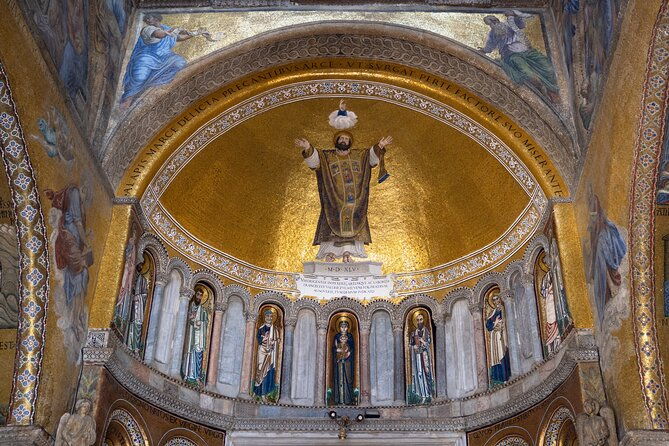 skip-the-line-st-marks-basilica-and-doges-palace-exclusive-tour-2