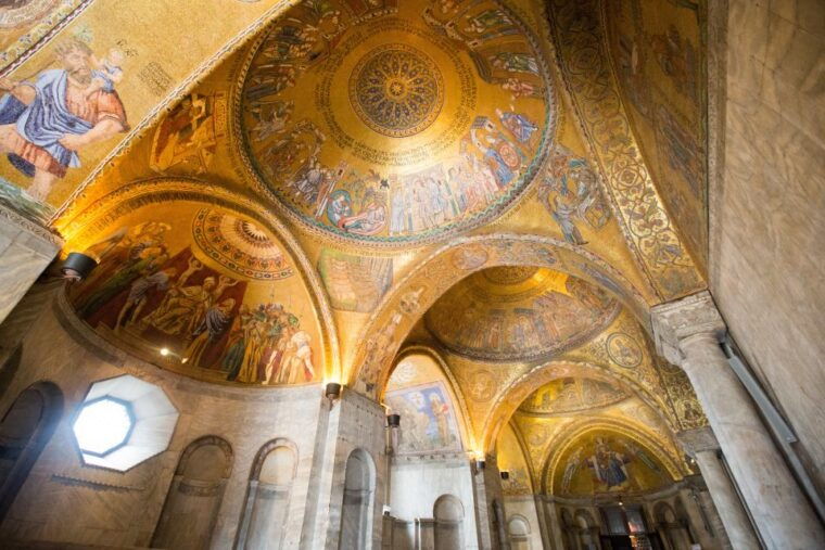 skip-the-line-st-marks-basilica-guided-tour