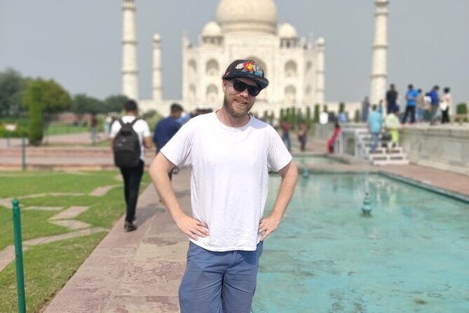 Skip-the-Line Taj Mahal Entrance Ticket with guide and Car - Key Points