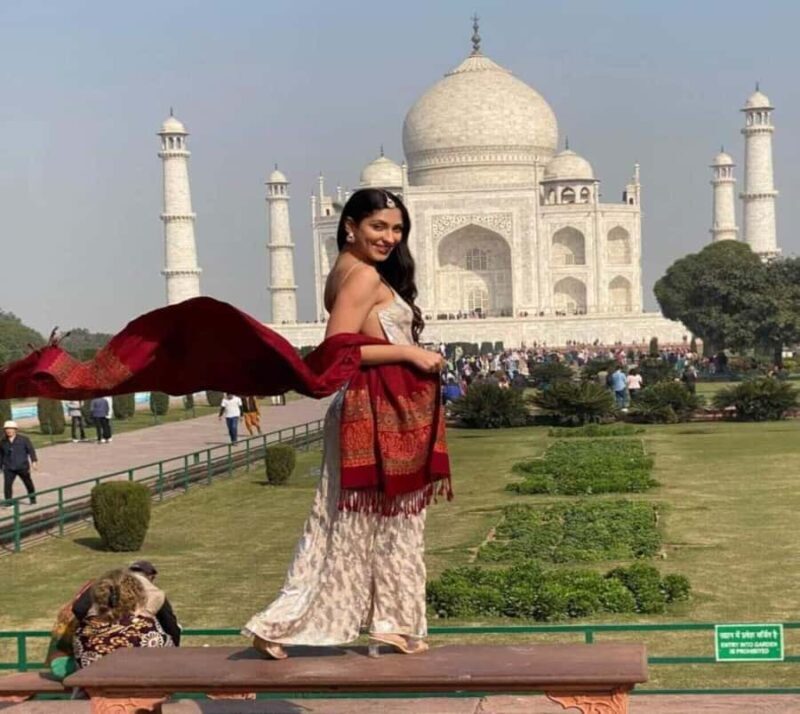 Skip-the-Line Taj Mahal Guided Mausoleum Tour - Key Points