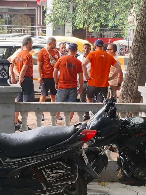 Skip The Line Taj Mahal Tour with Advance E-ticket - Key Points