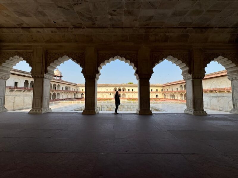 skip the line taj mahal tour with private tour guide - Key Points