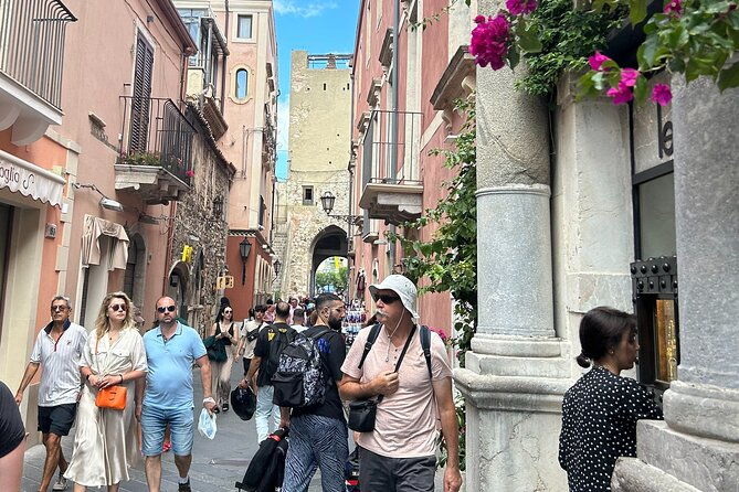 skip-the-line-taormina-half-day-greek-theater-and-historic-center