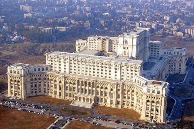 skip-the-line-ticket-of-the-palace-of-parliament-in-bucharest-2