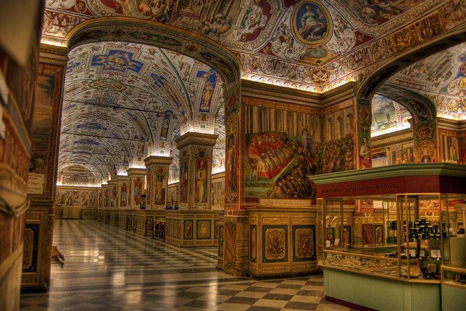 skip-the-line-tour-the-vatican-museums-and-the-sistine-chapel