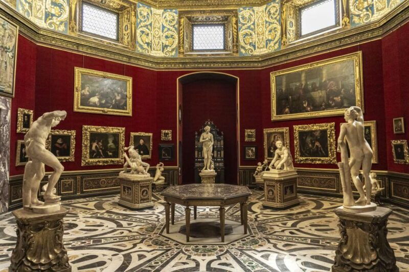 skip-the-line-uffizi-gallery-old-town-duomo-private-tour
