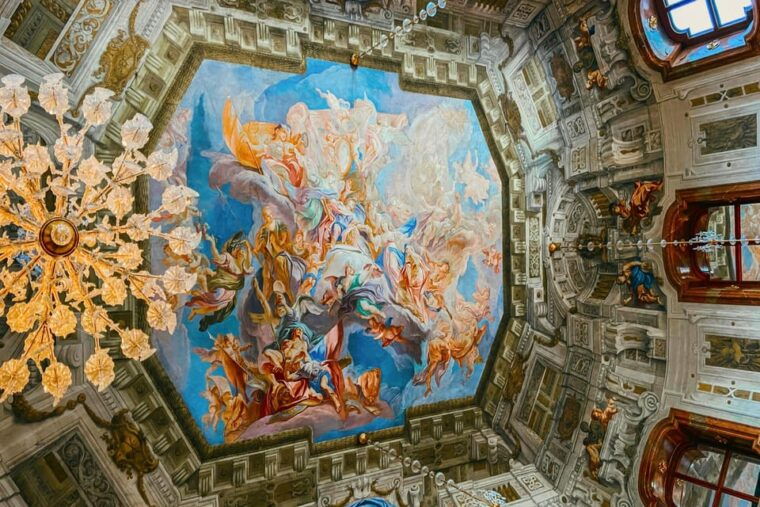 skip-the-line-upper-belvedere-tickets-and-guided-tour-vienna