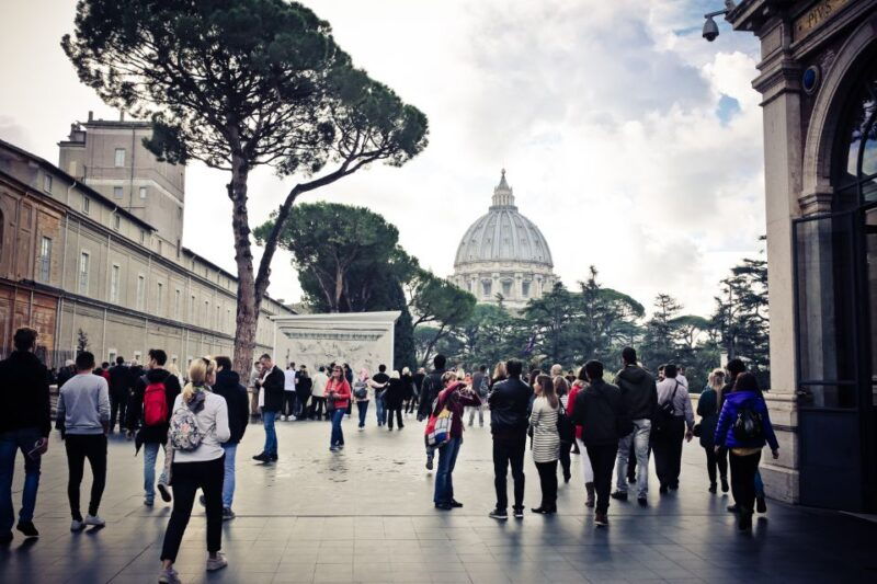 skip-the-line-vatican-entry-panoramic-open-bus-tour