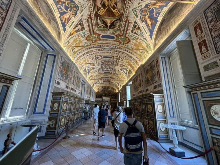 skip-the-line-vatican-museum-sistine-chapel-basilica-tour