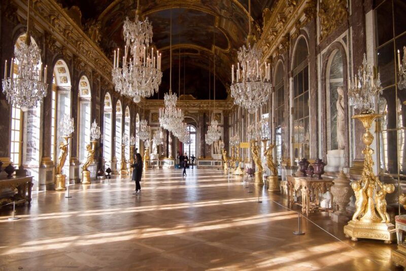 skip-the-line-versailles-palace-tour-by-train-from-paris