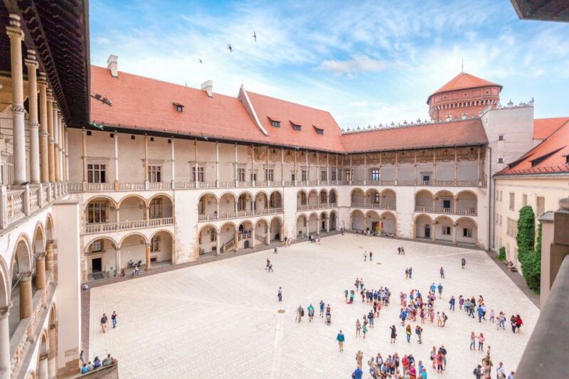 skip-the-line-wawel-castle-chambers-private-tour