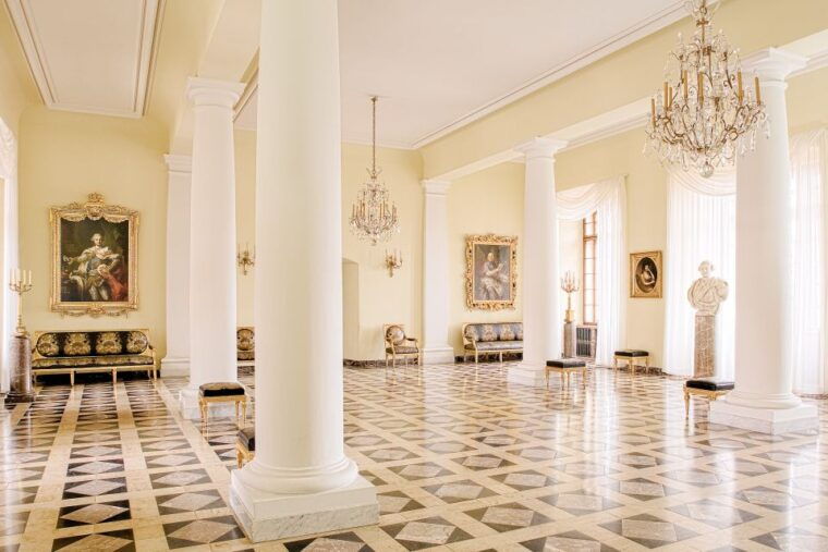 skip-the-line-wawel-castle-chambers-private-tour