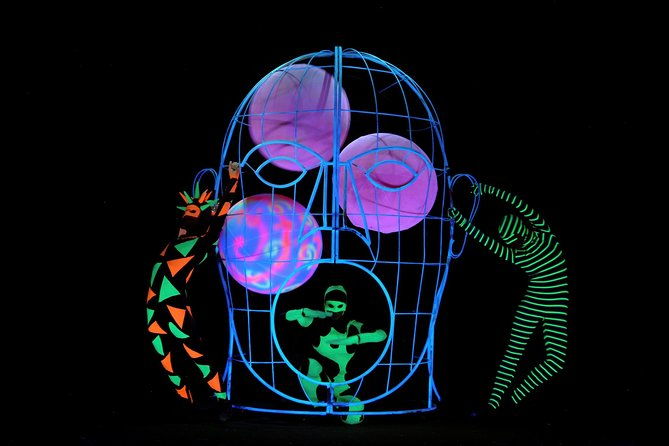 skip-the-line-wow-show-black-light-theater-in-prague-ticket