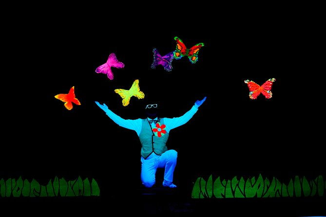skip-the-line-wow-show-black-light-theater-in-prague-ticket