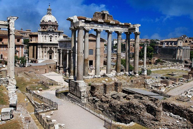 skiptheline-3-hours-colosseum-and-roman-forum-tour