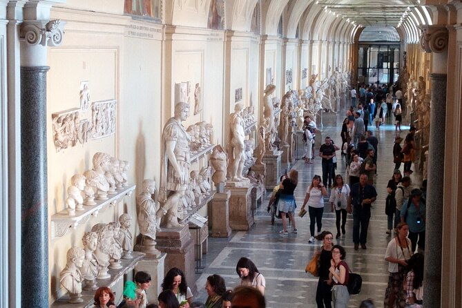 skiptheline-vatican-museums-sistine-chapel-with-expert-tourguide