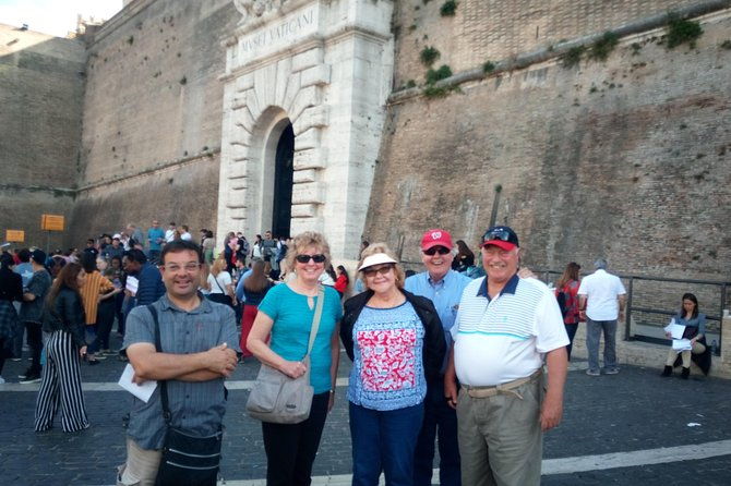 skiptheline-vatican-museums-sistine-chapel-with-expert-tourguide