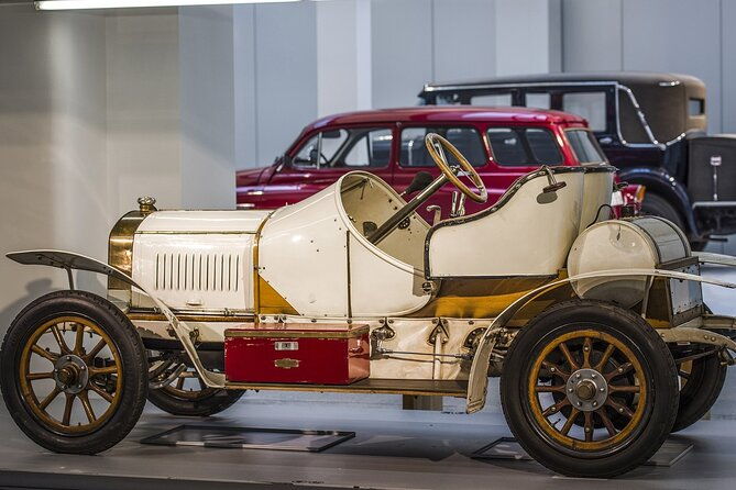 skoda-car-manufacturer-private-tour-from-prague